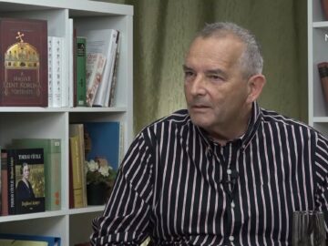 [ID: 3YwH2yCeo3w] Youtube Automatic