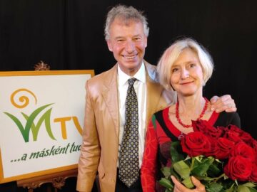 [ID: Q0aZ9ESdGjA] Youtube Automatic