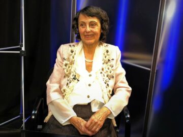 Magán: [ID: IrSHzRSulSM] Youtube Automatic