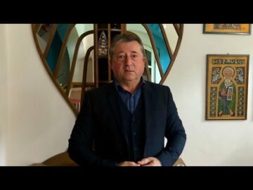 Magán: [ID: seHmhae3nhA] Youtube Automatic