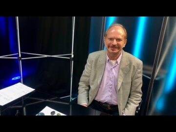 Magán: [ID: A4khrqfhlGM] Youtube Automatic