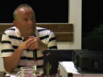 Magán: [ID: 2H6iEvw5BLQ] Youtube Automatic