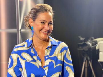 Magán: [ID: VOEyASuS968] Youtube Automatic