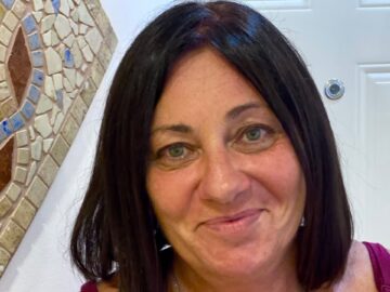 Magán: [ID: idG0br1cEAg] Youtube Automatic