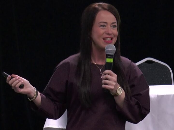 Magán: [ID: BYMxhxhhmOs] Youtube Automatic