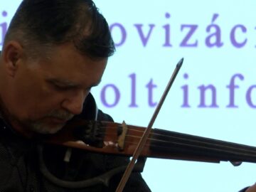 Magán: [ID: i8C36FsUynE] Youtube Automatic