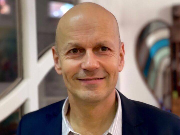 Magán: [ID: HVJJAapVZKY] Youtube Automatic