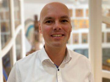 Magán: [ID: VVVx12mX55c] Youtube Automatic