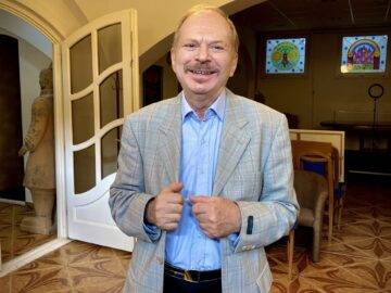 Magán: [ID: 6tstnk-g5LU] Youtube Automatic