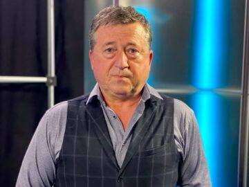 Magán: [ID: Wk8kiZQNjH8] Youtube Automatic