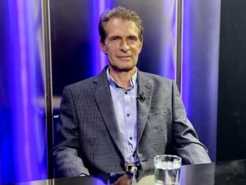 [ID: ug60XJaJ08M] Youtube Automatic