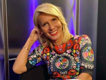 Magán: [ID: fZe60ax9P2A] Youtube Automatic