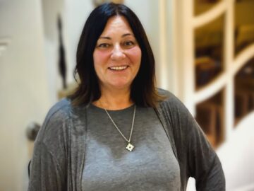 Magán: [ID: e4Y5TEDWzes] Youtube Automatic