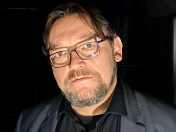 Magán: [ID: 7nXS6vu23hE] Youtube Automatic