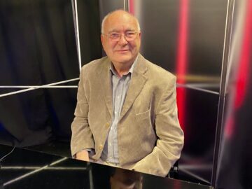 Magán: [ID: WLoiJltj61E] Youtube Automatic