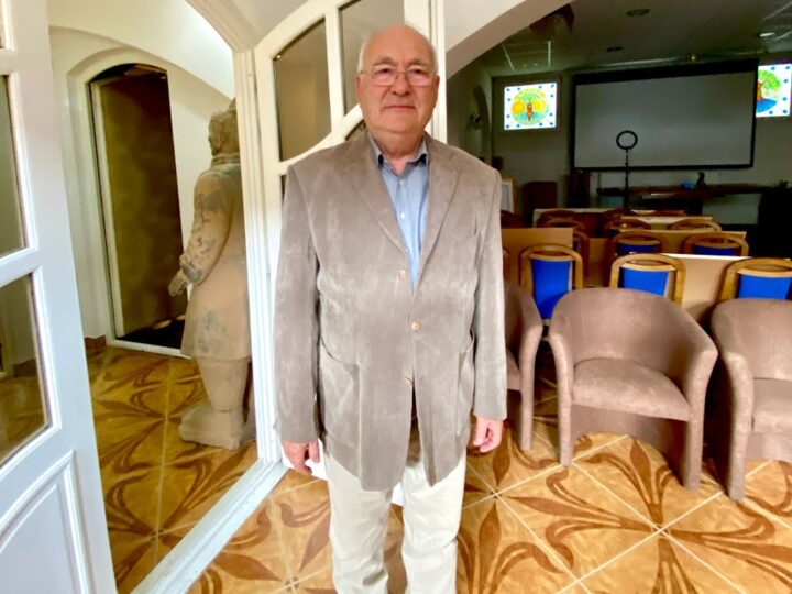 Magán: [ID: LbTGfi9-m5s] Youtube Automatic