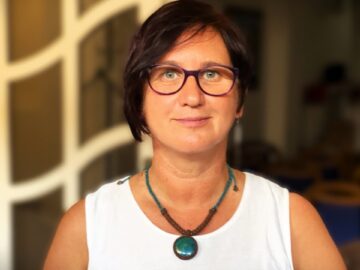 Magán: [ID: dy5ifgDPScA] Youtube Automatic