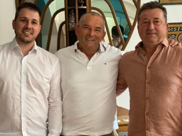 Magán: [ID: 0jaxN6EVT00] Youtube Automatic