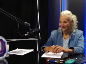 Magán: [ID: MhQx_KOa0MM] Youtube Automatic