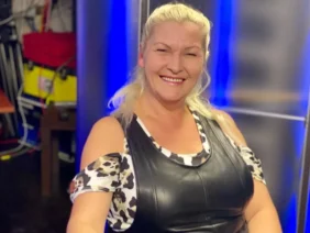 Magán: [ID: J0ebylgGi5w] Youtube Automatic