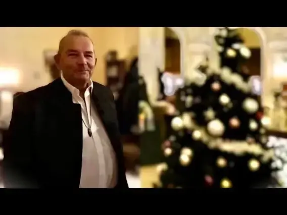 Magán: [ID: F-F2cI9RCVc] Youtube Automatic