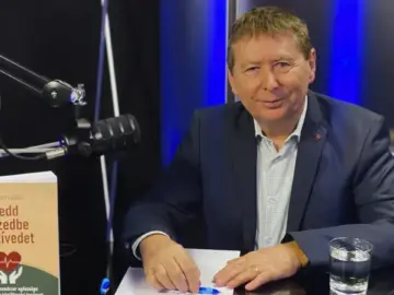 Magán: [ID: 0KDb5i_JmJ4] Youtube Automatic