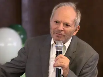 Magán: [ID: 9_hhzglUqwc] Youtube Automatic