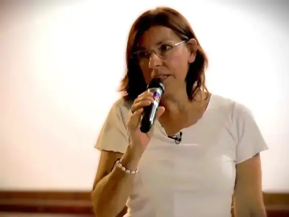 Magán: [ID: c3DAsL7GN0A] Youtube Automatic