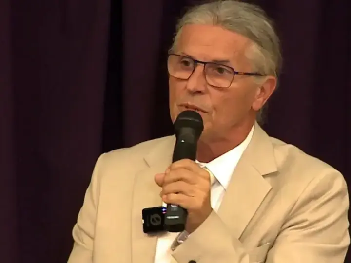 Magán: [ID: jeC4TJkLsO4] Youtube Automatic