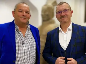 Magán: [ID: igBw9MVLbTg] Youtube Automatic