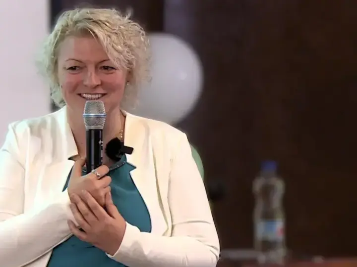 Magán: [ID: zJL6TKUxZTs] Youtube Automatic